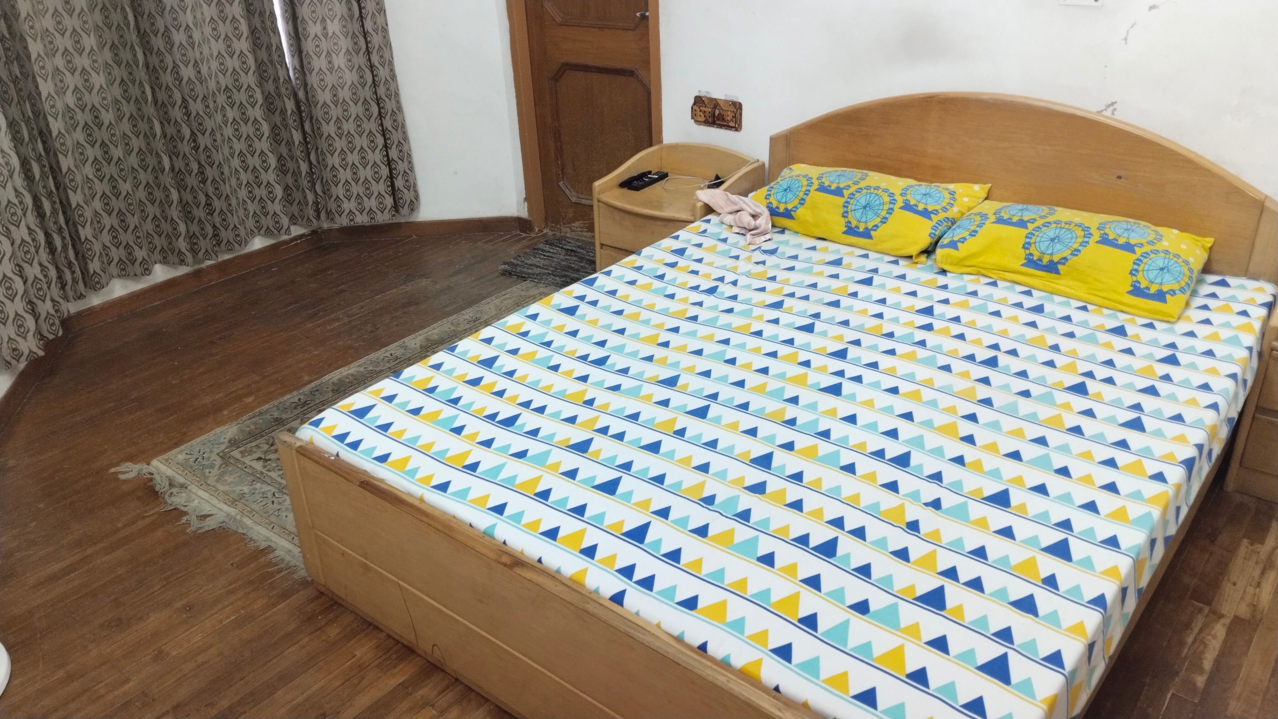 1e009628-d141-4124-ad7e-48974f5a1a8d