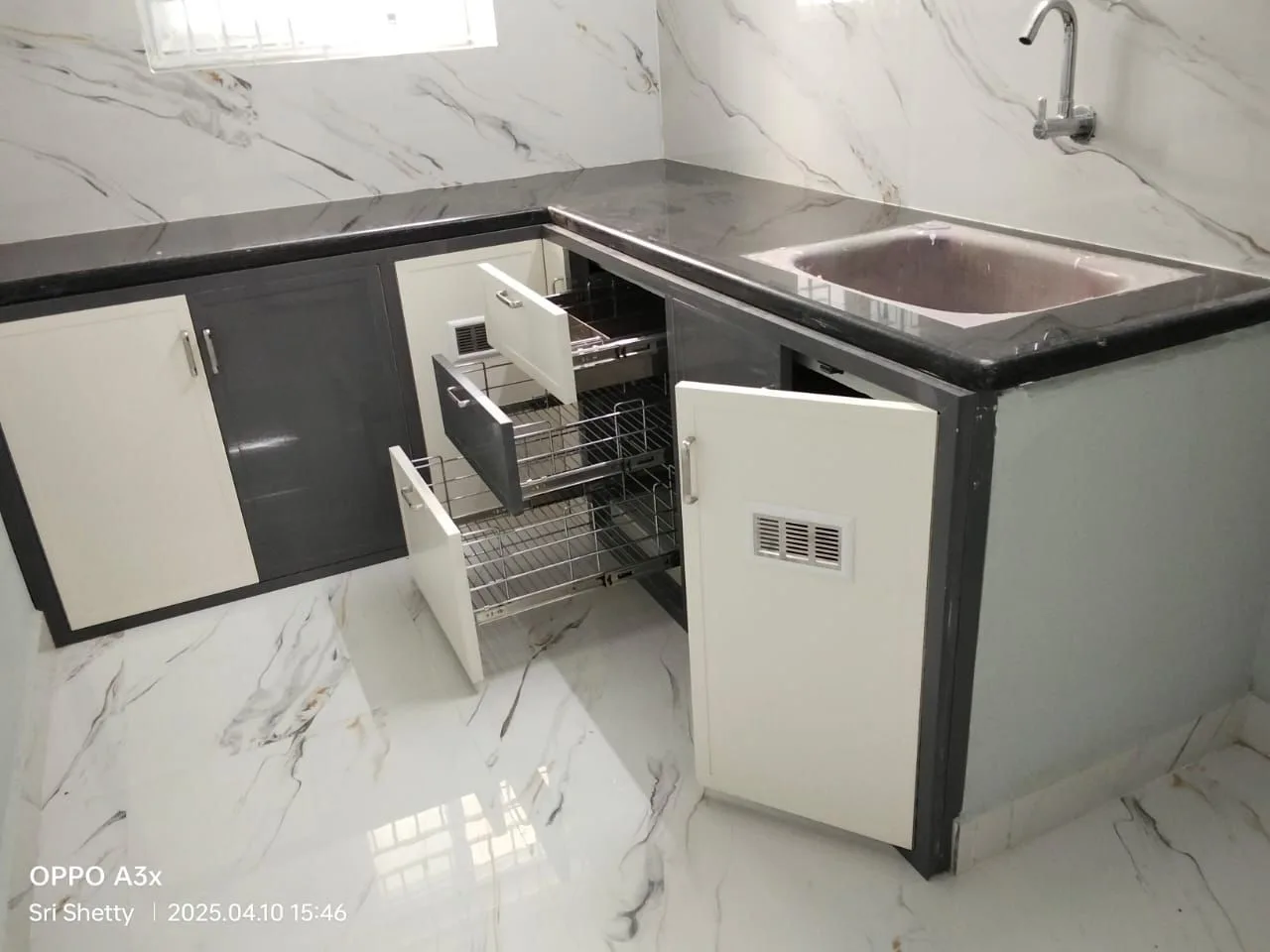 8ca3a1a8-6529-45d4-a641-a2dcf30a99e0