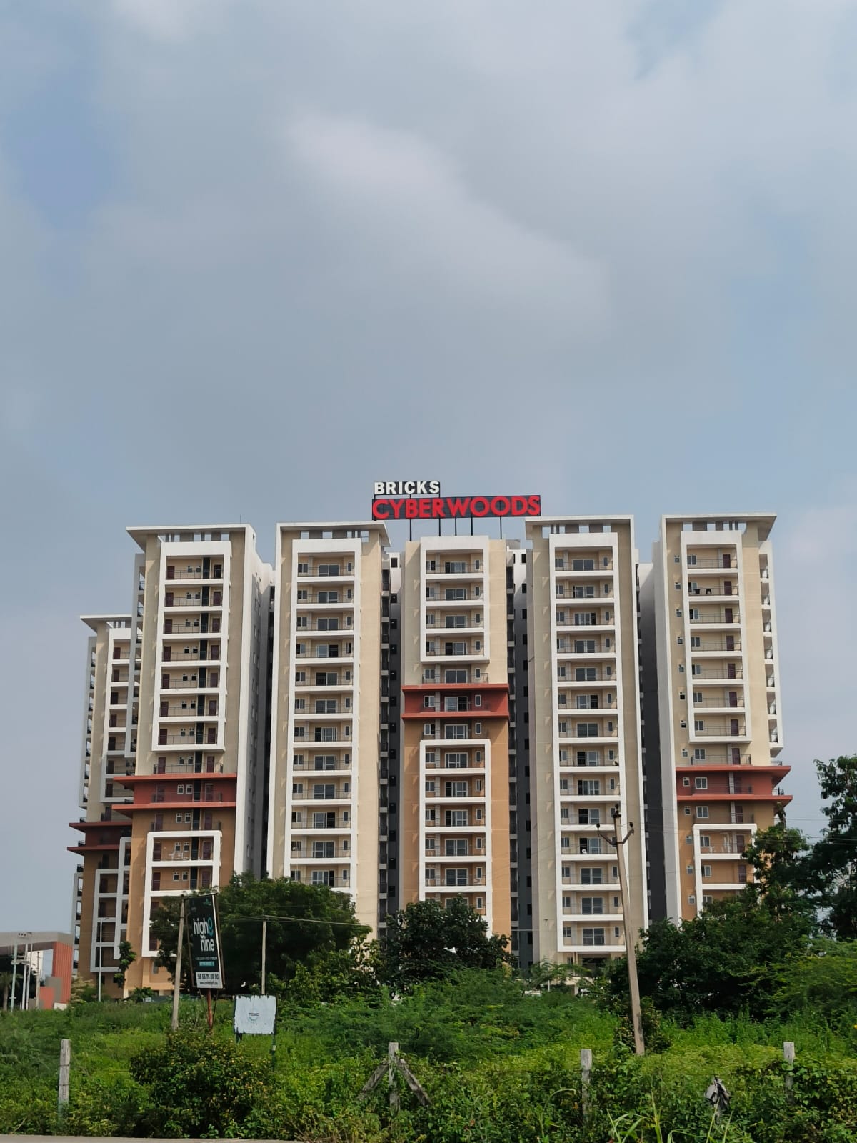 CyberWoods Premium 2, 3 & 4 BHK Apartments in Tellapur, Hyderabad (4)