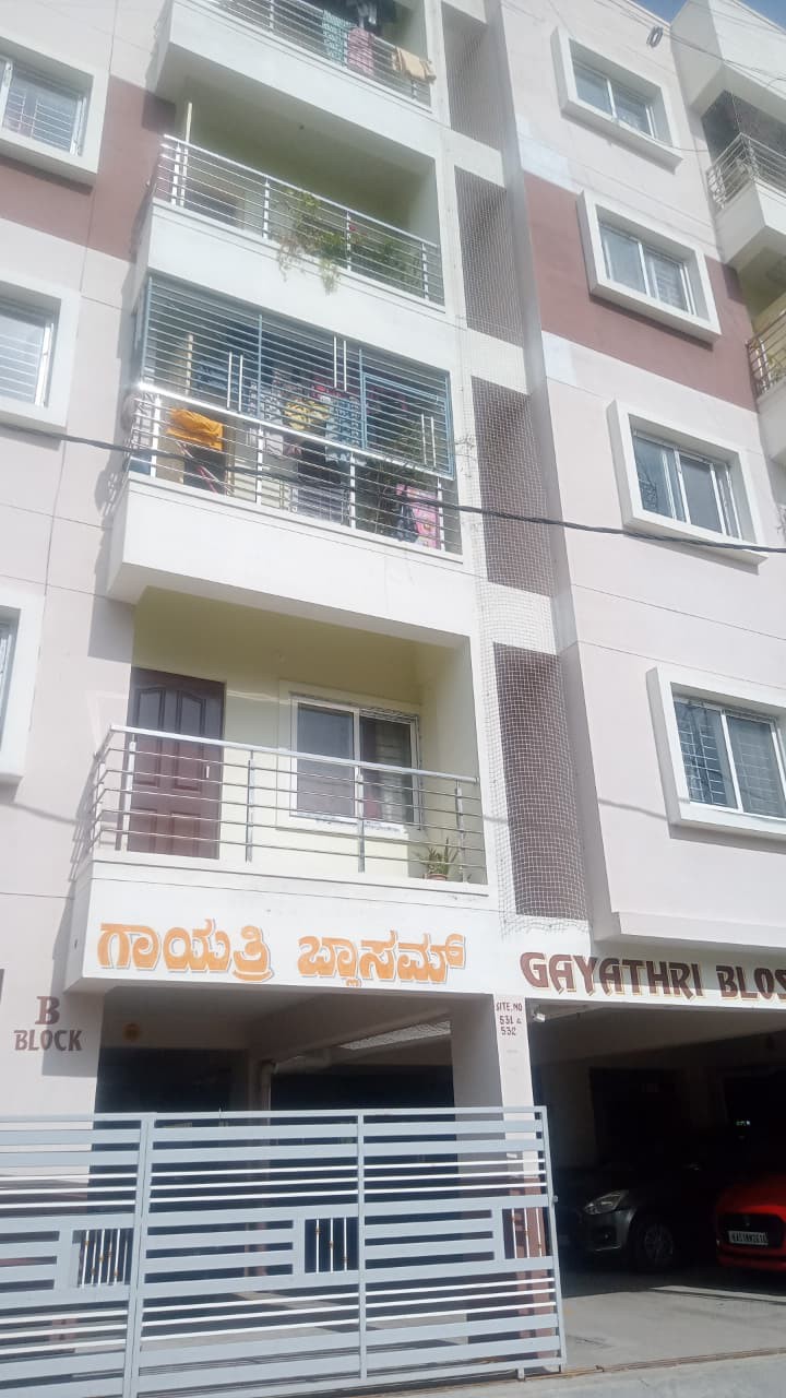 READY TO MOVE FLATS SALE NEAR NEAR KUDLU GATE 2