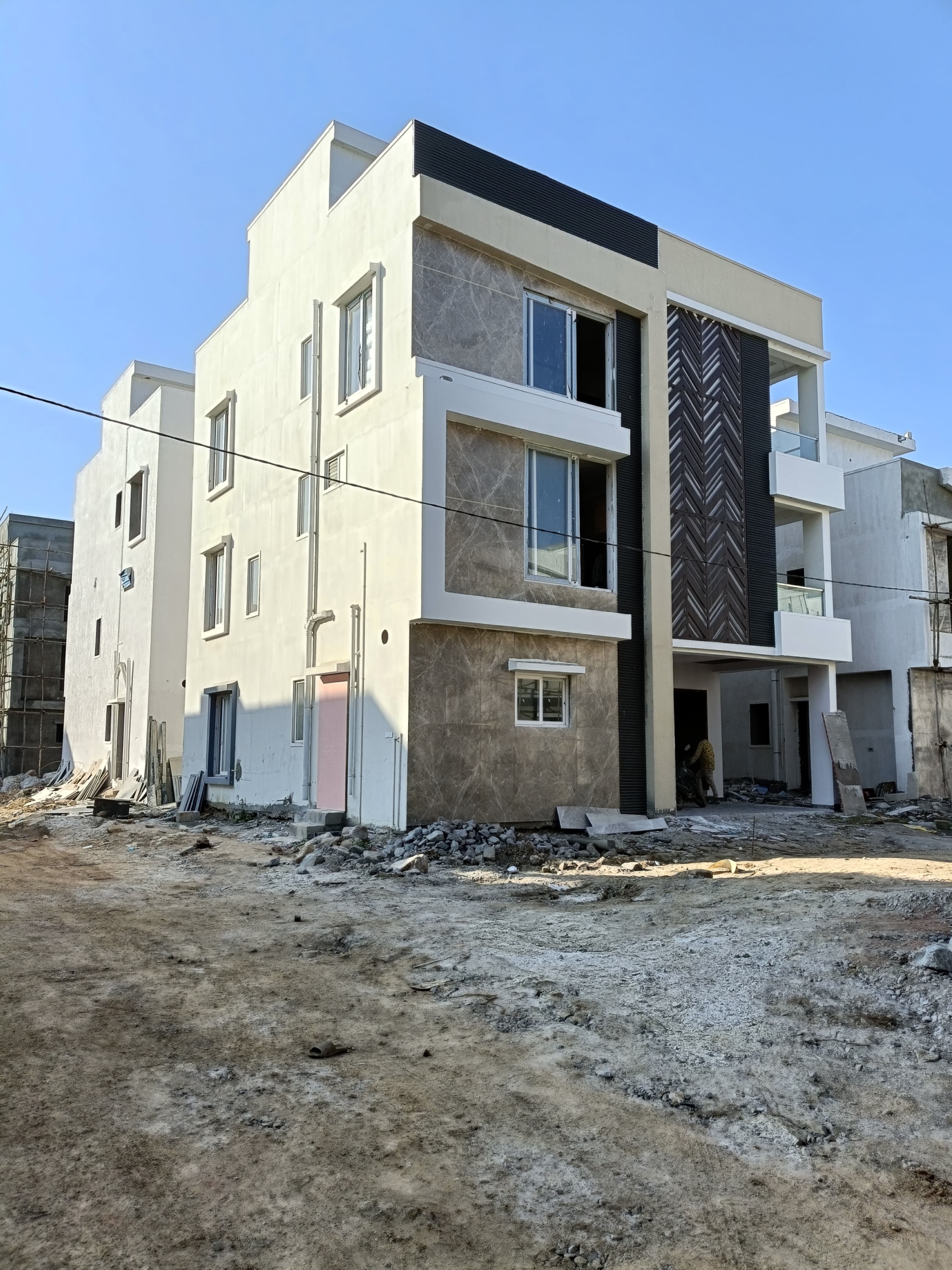 WhatsApp Image 2025-07-02 at 15.53.53 (1)