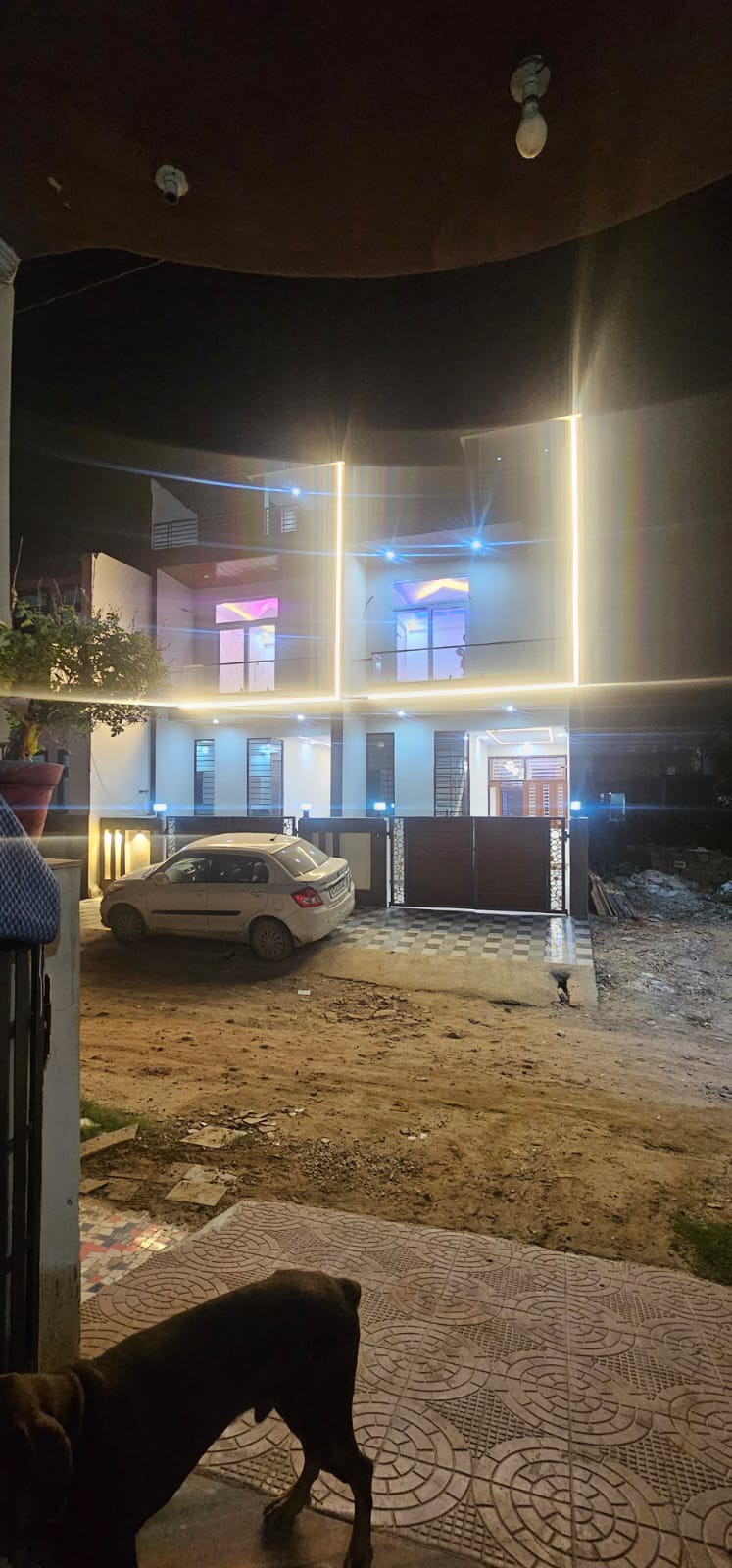 A luxury 3bhk, semi furnished