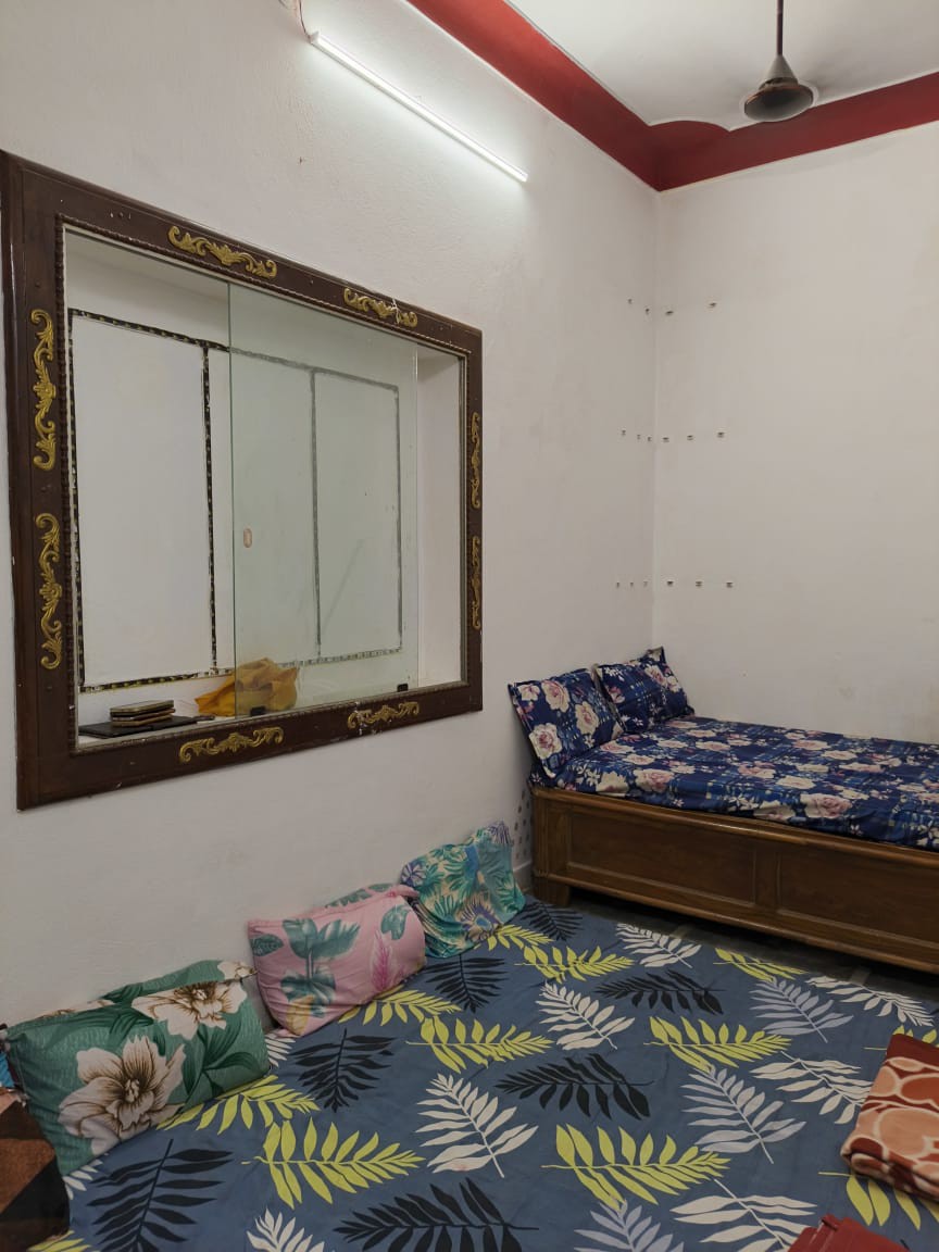hotel home stay sale near mahakal mandir railway station ujjain