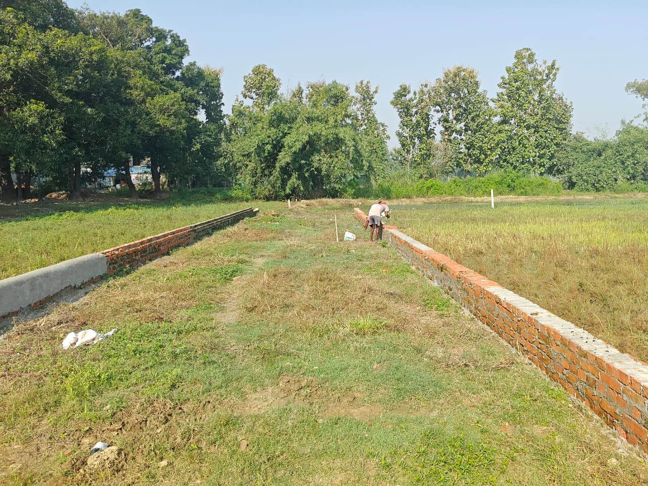 This plots for sell in isntant with fully development colony 2