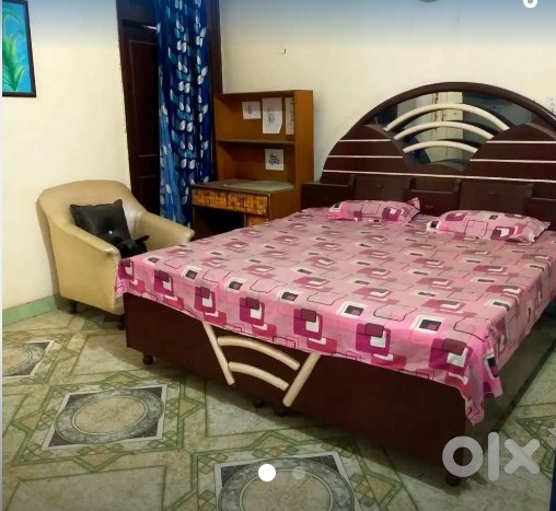 1st floor 2bhk semi furnished on rent