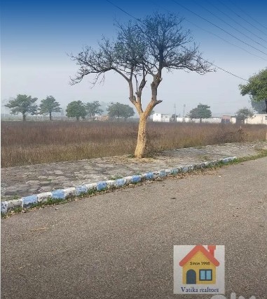 plot for sale just 3.50 lac per marla