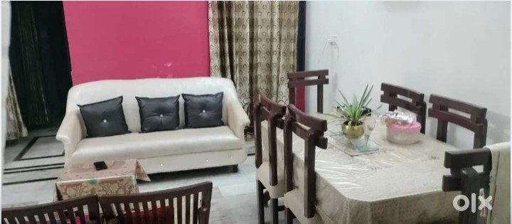 appox 5 to 5.25 Marlas kothi Semi furnished sale nr urban estate ph 1 3