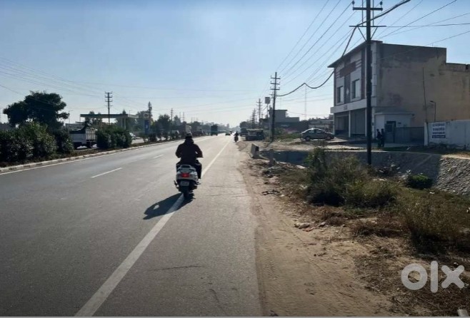 11*35 commercial plot just 42 lac nr 66ft road