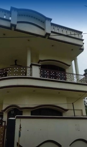 old kothi 9 Marlas nr model town in just 59lacs