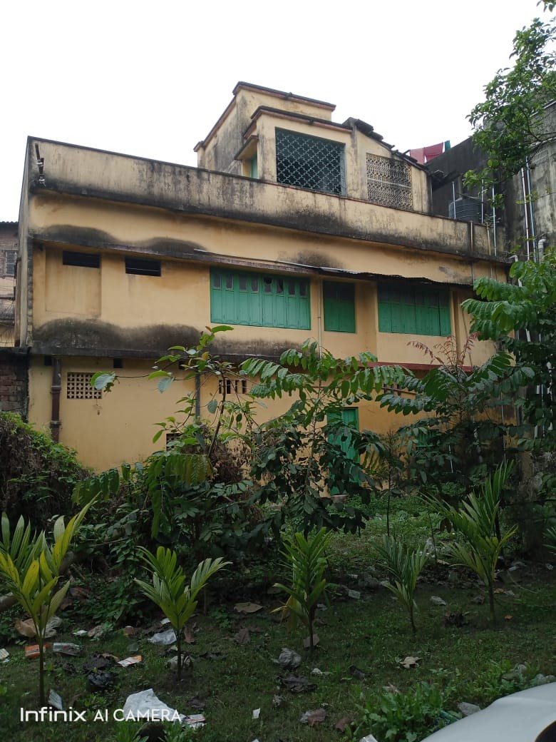 OLD HOUSE SALE, WITH 3 SHOP 2 BEDROOM 3