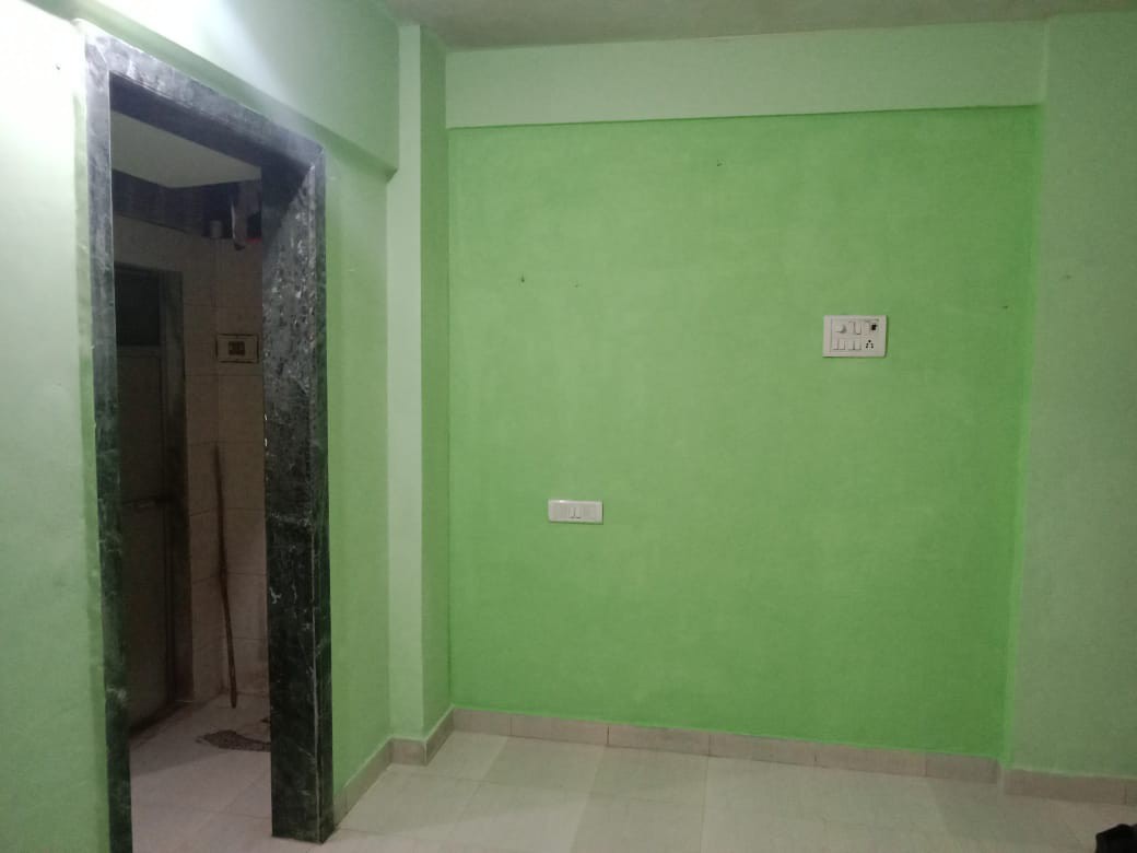 heavy deposit only 6 lacs walkable from station in virar west