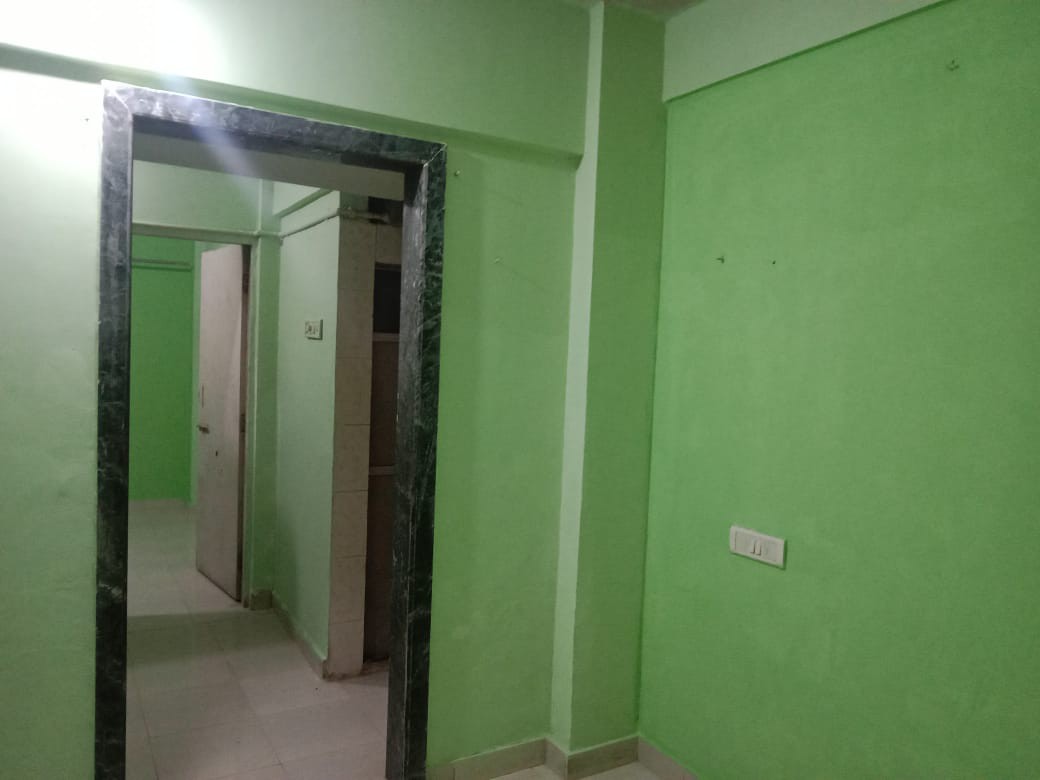 heavy deposit only 6 lacs walkable from station in virar west 2