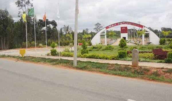 DC Converted &amp; Approved 1200 Sq Ft Residential Plot for Sale