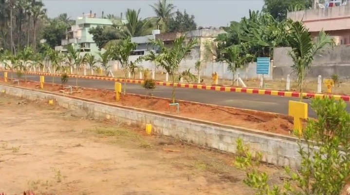 East plot for Resale