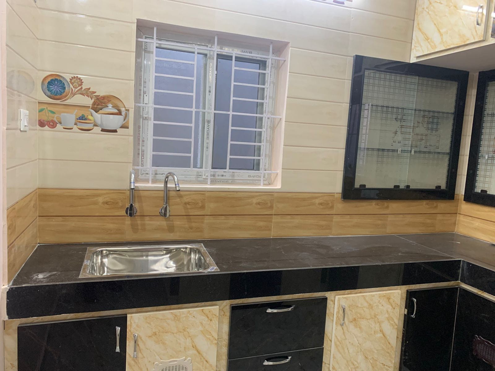 INDIVIDUAL land and BUILDING for sale in COIMBATORE initial payment 1 lakh 3