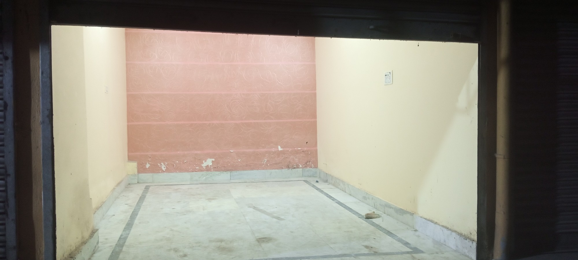 Shop and Showroom is in rent with affordable price