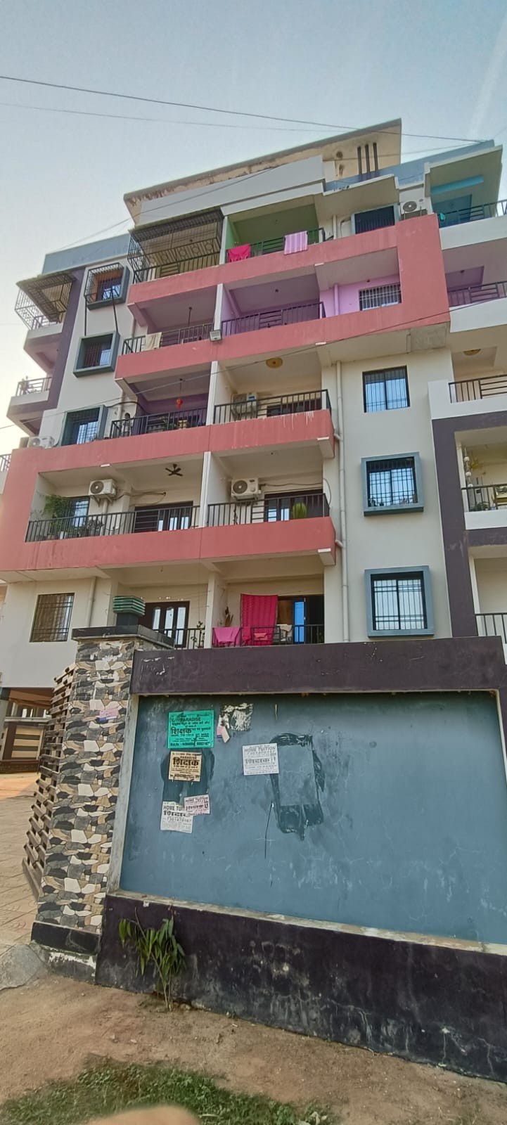 3 bhk flat for rent near saguna more