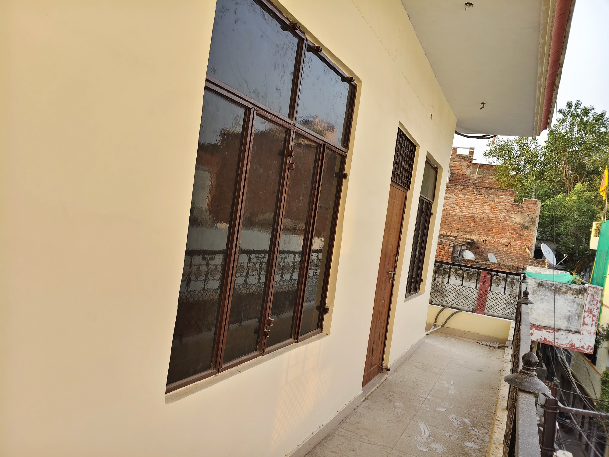 Separate floor available for rent