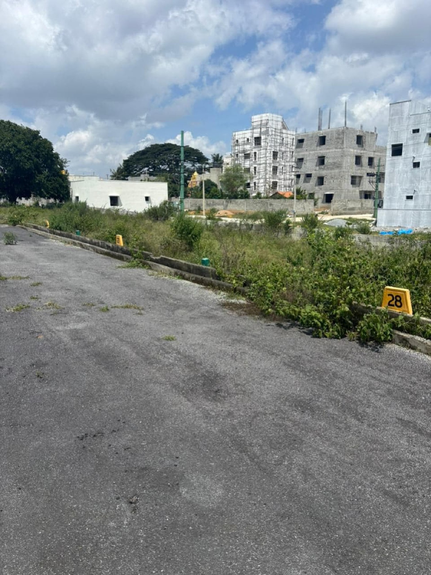 Residential Plot for Sale in JIGANI, Anekal, Bidadi, Sarjapur, Chandapura, Bannerghatta, Hoskote...