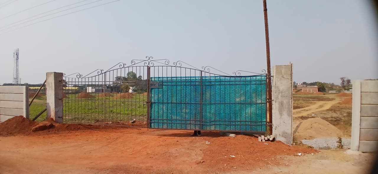 नया रायपुर क्रिकेट स्टेडियम से लगा डाइवर्टेड प्लॉट 721/- sqft