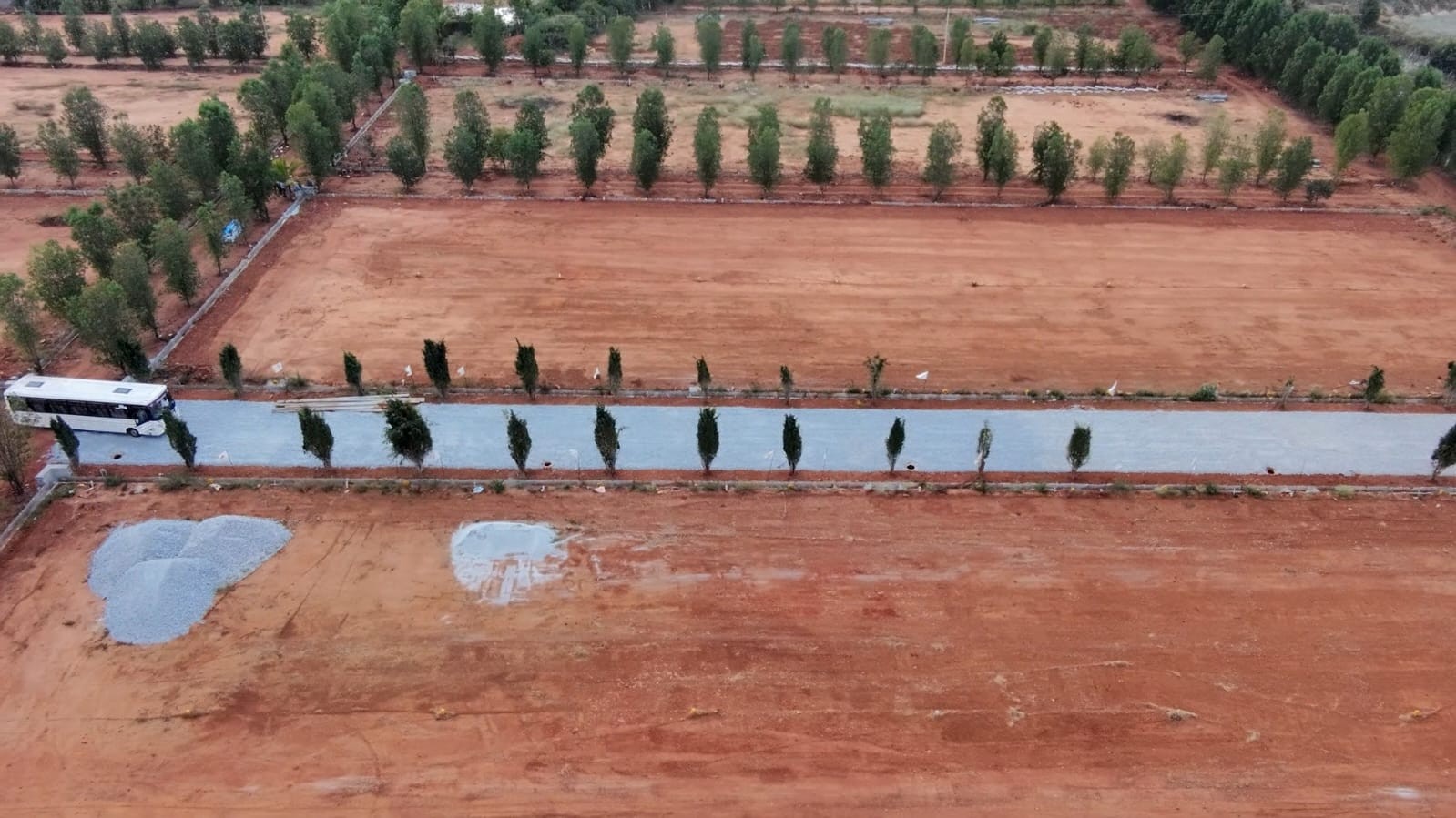 DC CONVERTED 40*60 PLOTS @899/SQFT 3