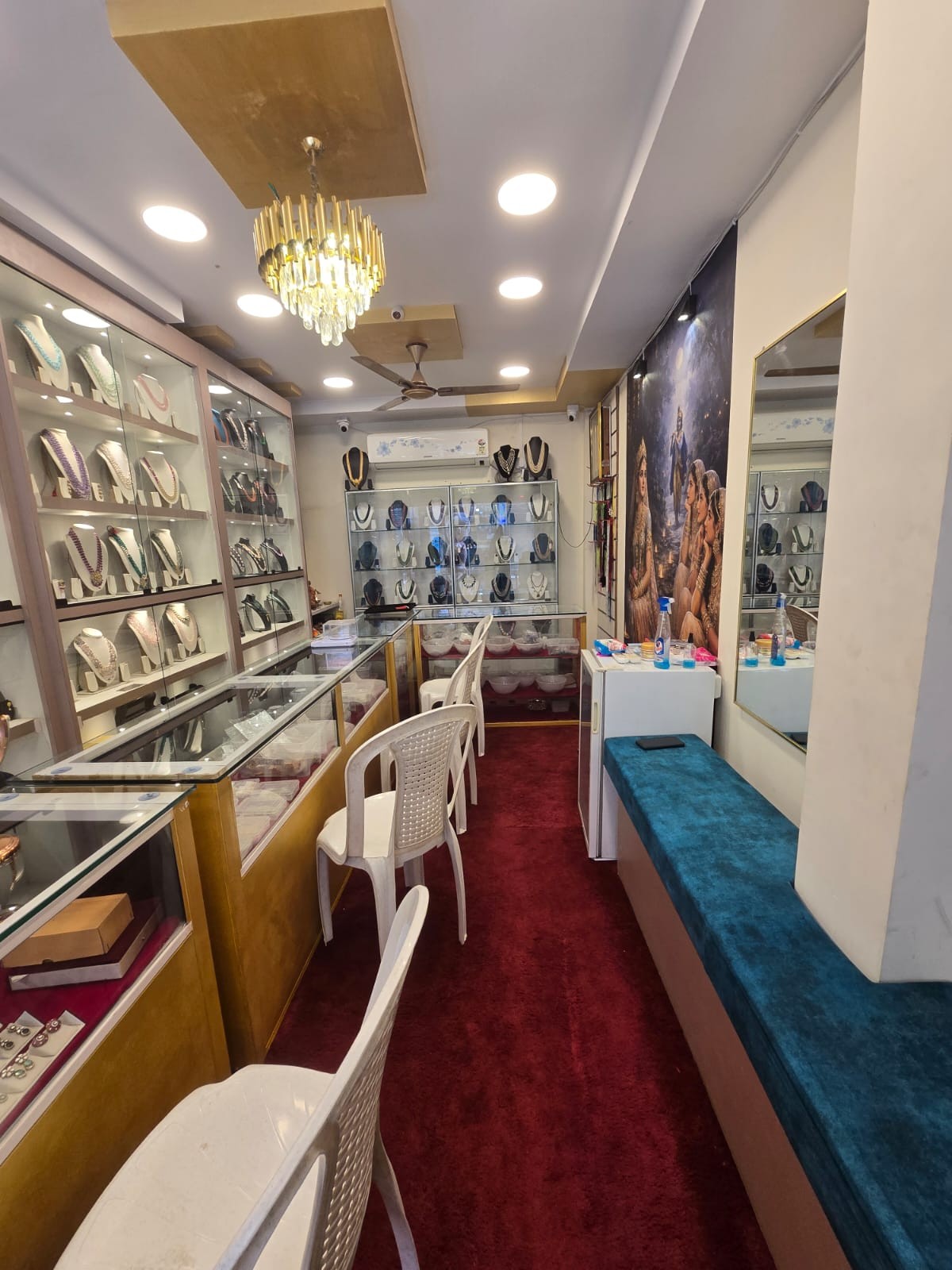 240 sft shop for rent in Road.No.3 KPHB Phase-1 Kukatpally Hyderabad 2