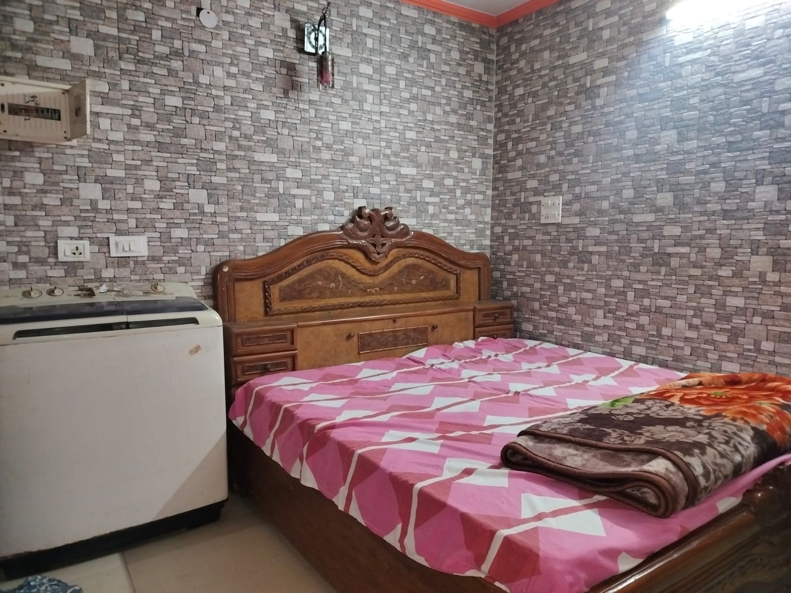 1 bhk for rent on the ground floor in Sarita vihar 3
