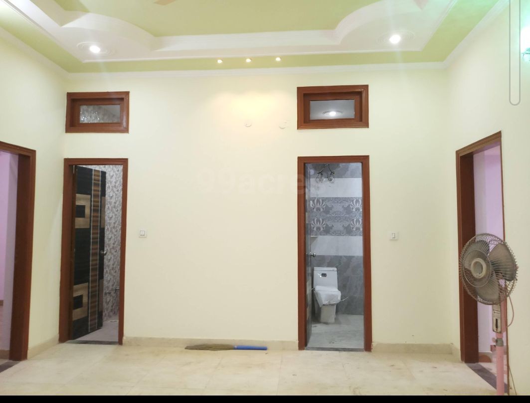 4 plus BHK First Floor Available For Rent 2