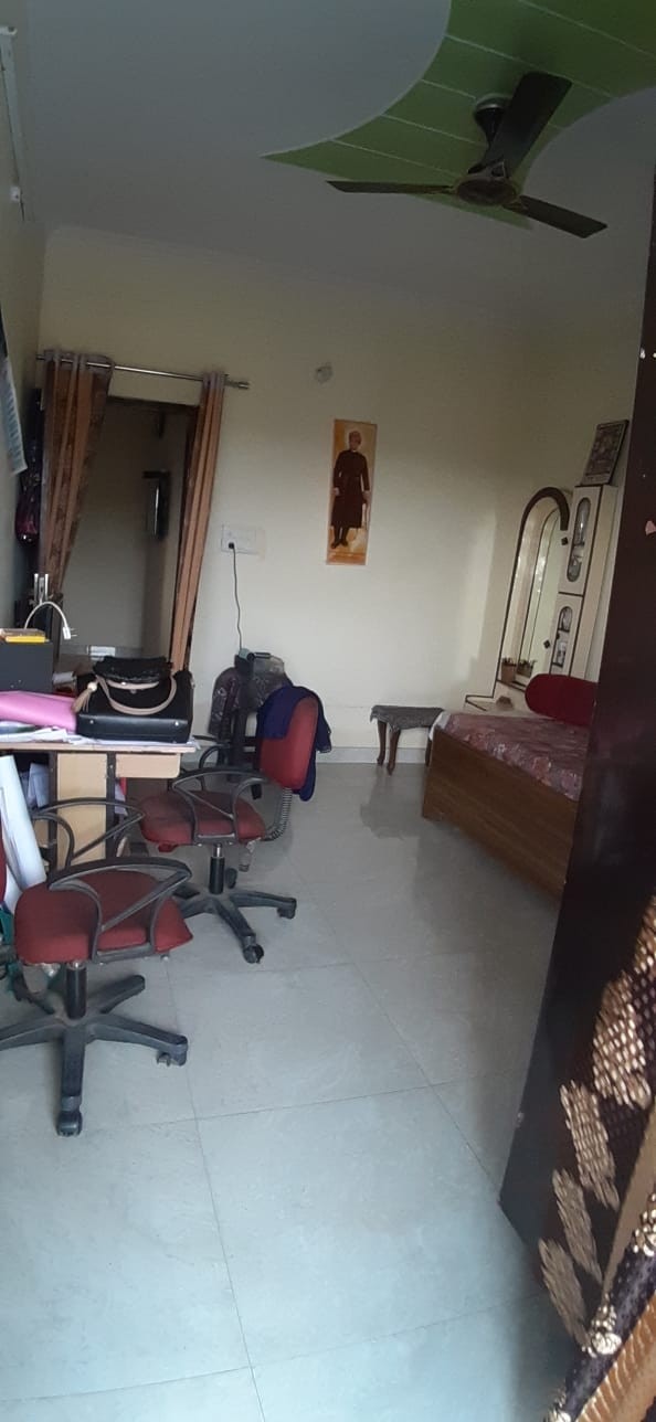 3BHK CORNER 3 SIDE OPEN 3