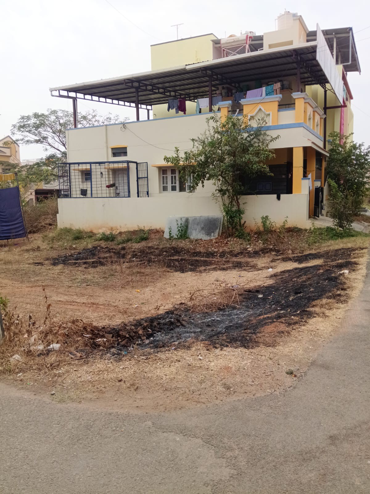 38x40 Corner Site North and West facings, Jayanagara Davanagere