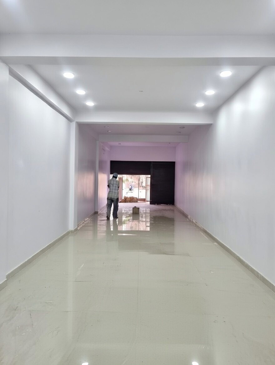 title-building available for rent in prime location-gol bazar jabalpur