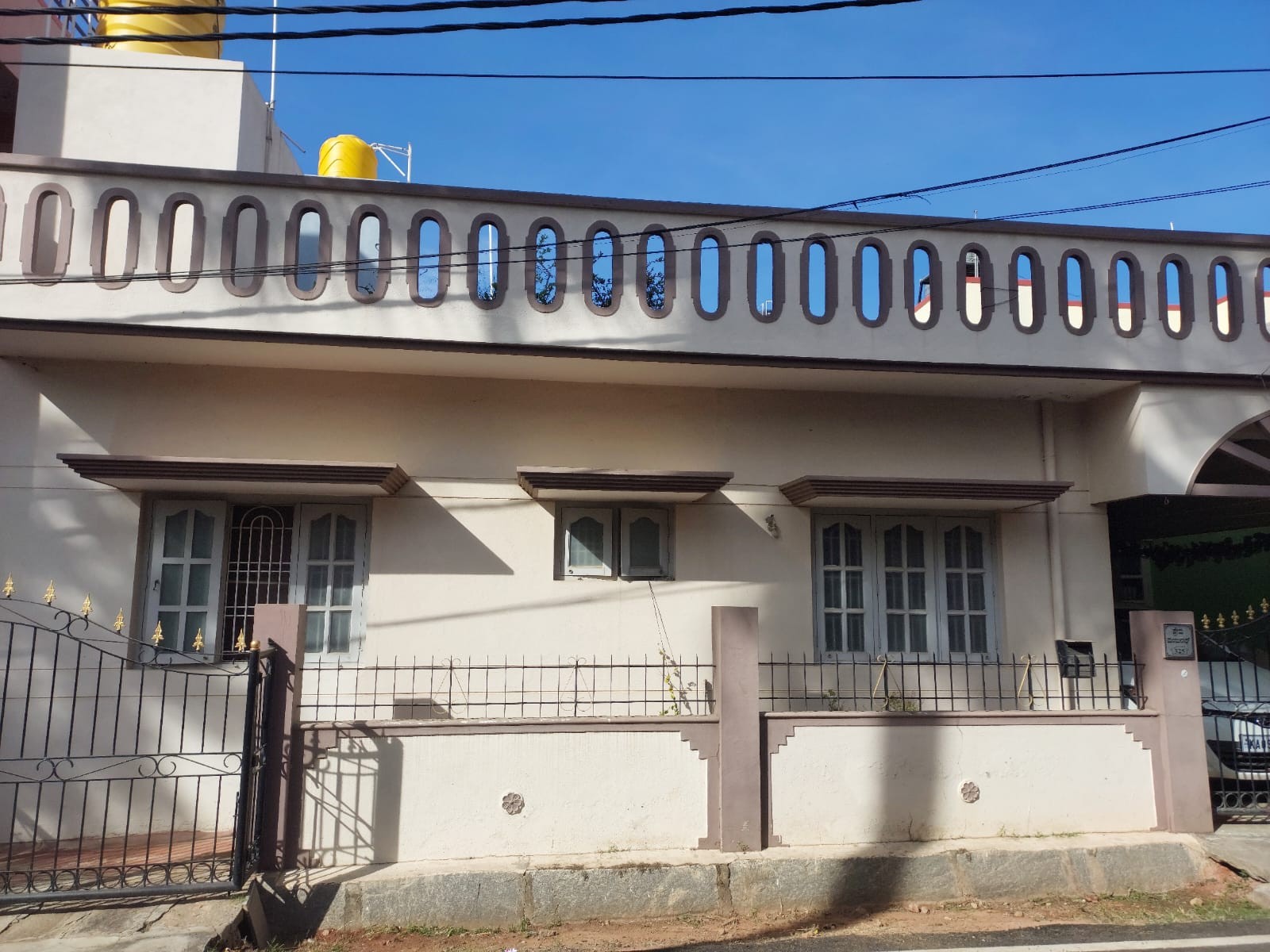 Independent house in Kuvempunagar Nimishamba Layout, at 1.2 cr 2