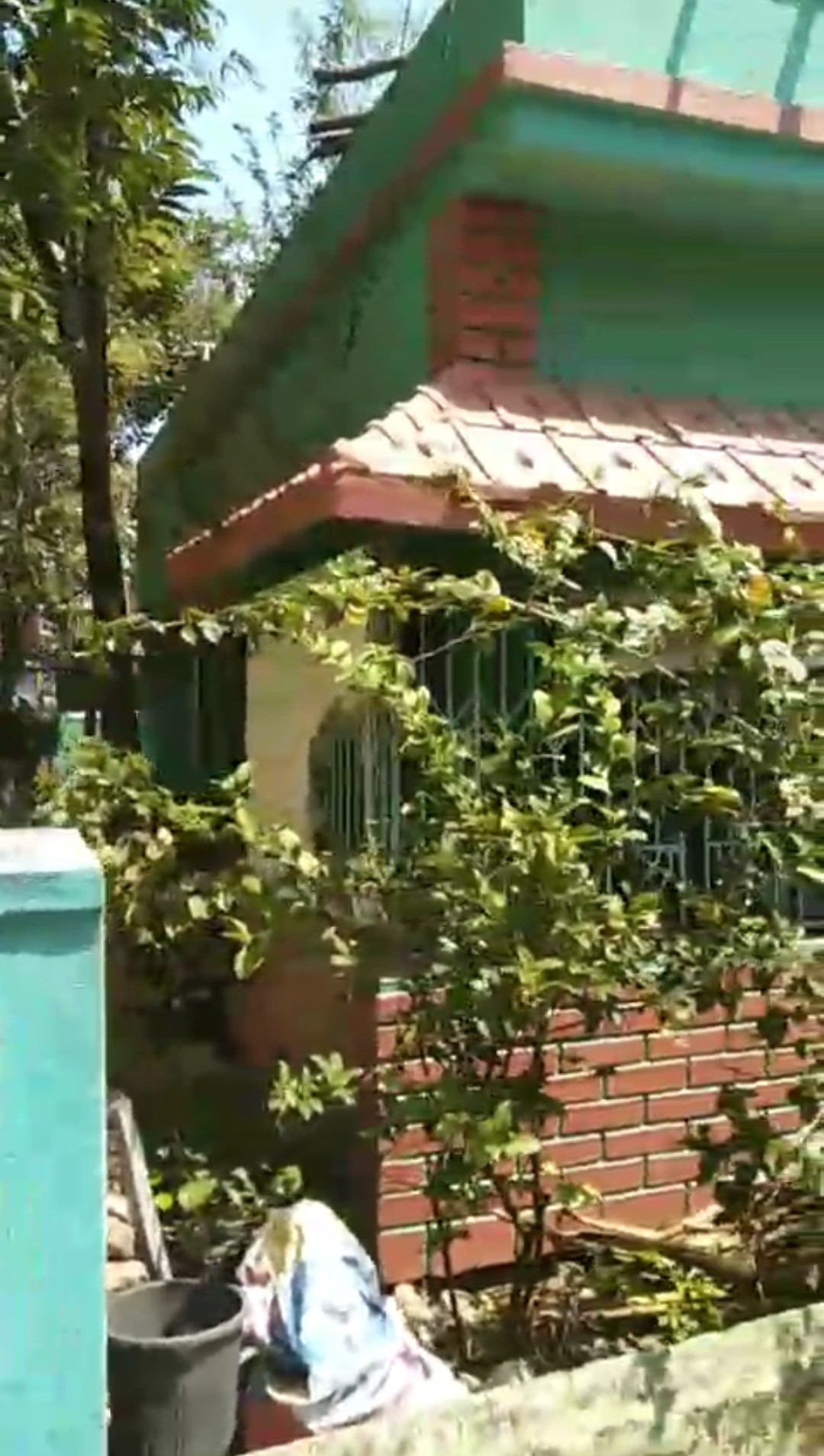 sonarpur baidyapara te 2kattah jomir opor bari somet jomi available 3