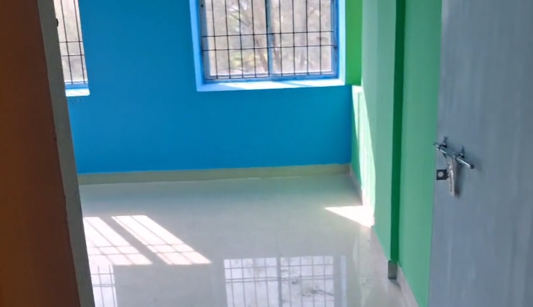 sonarpur mission pally te 3bhk flat available 3