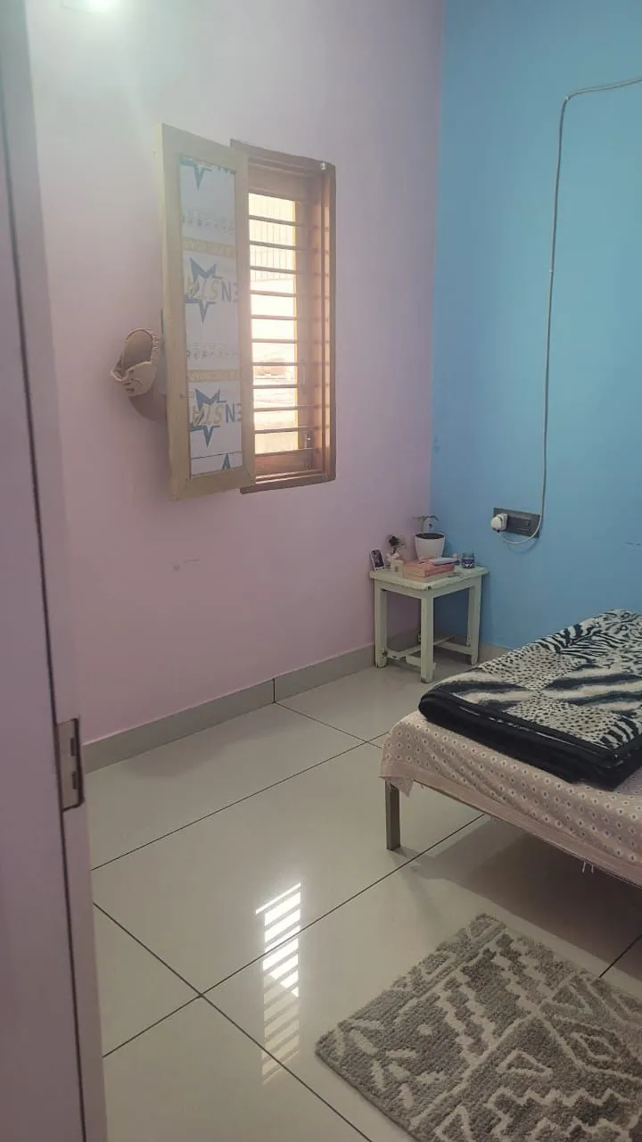 rose apartment sector 18B dwarka