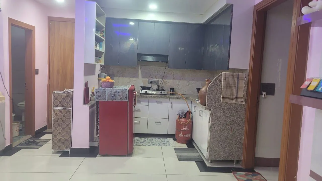 rose apartment sector 18B dwarka 2