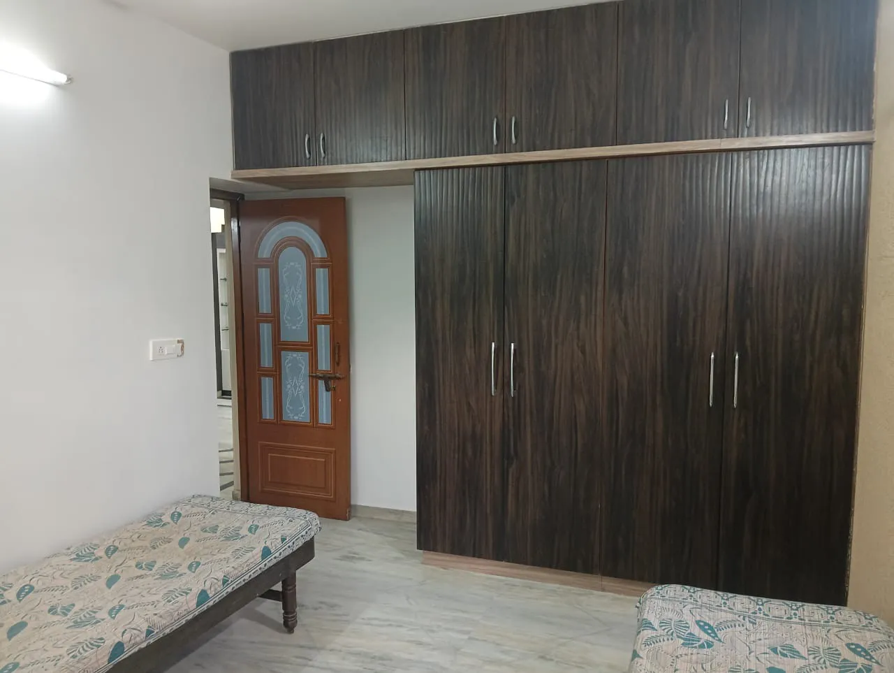 2 BHK Flat in Satellite