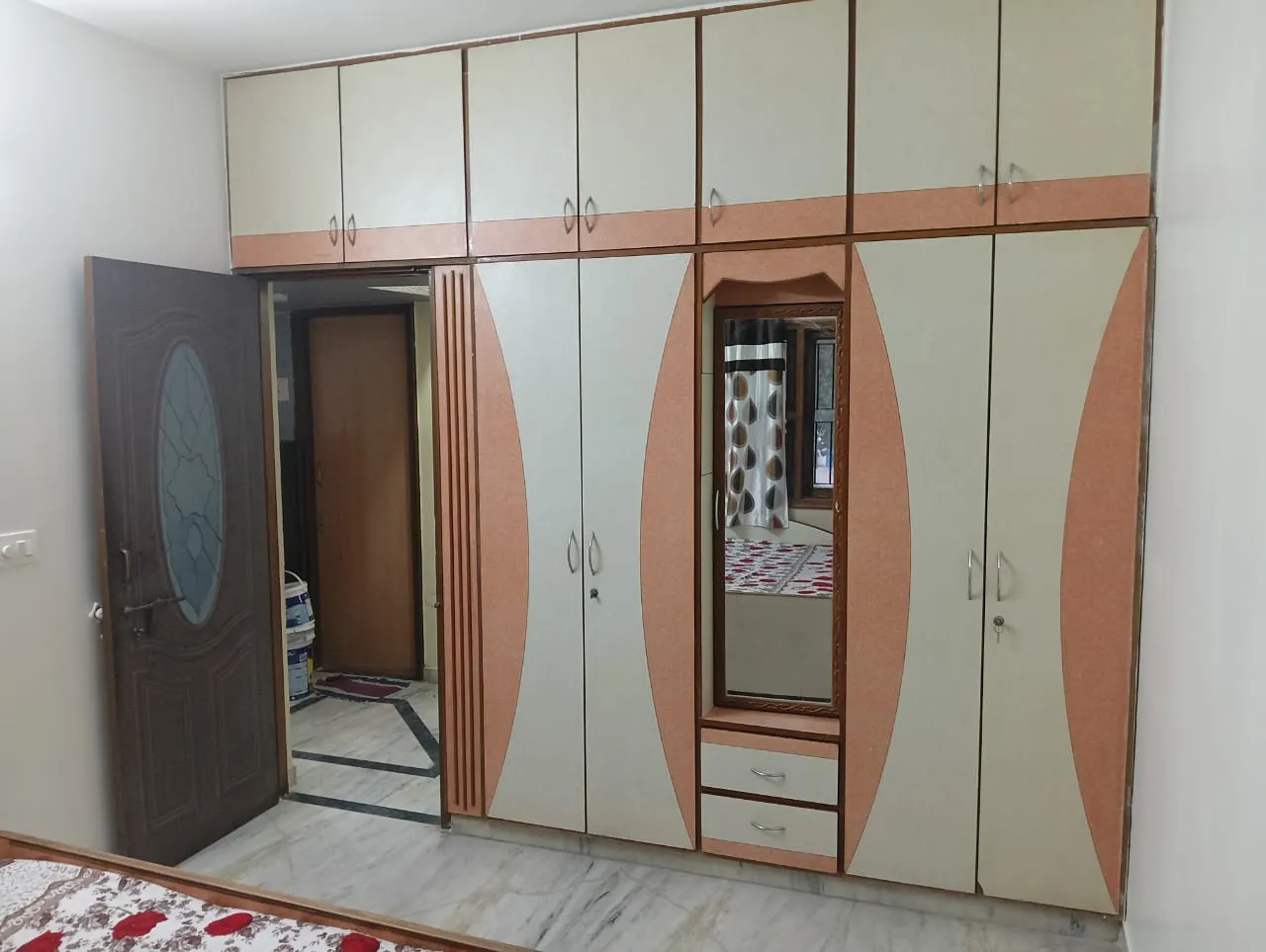 2 BHK Flat in Satellite