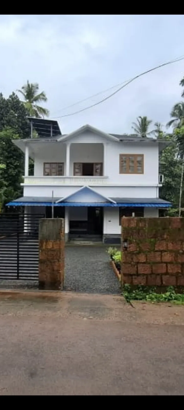 5BHK Solar Home 🏠@muzhakkunnu, near mridhanga shileswari temple.