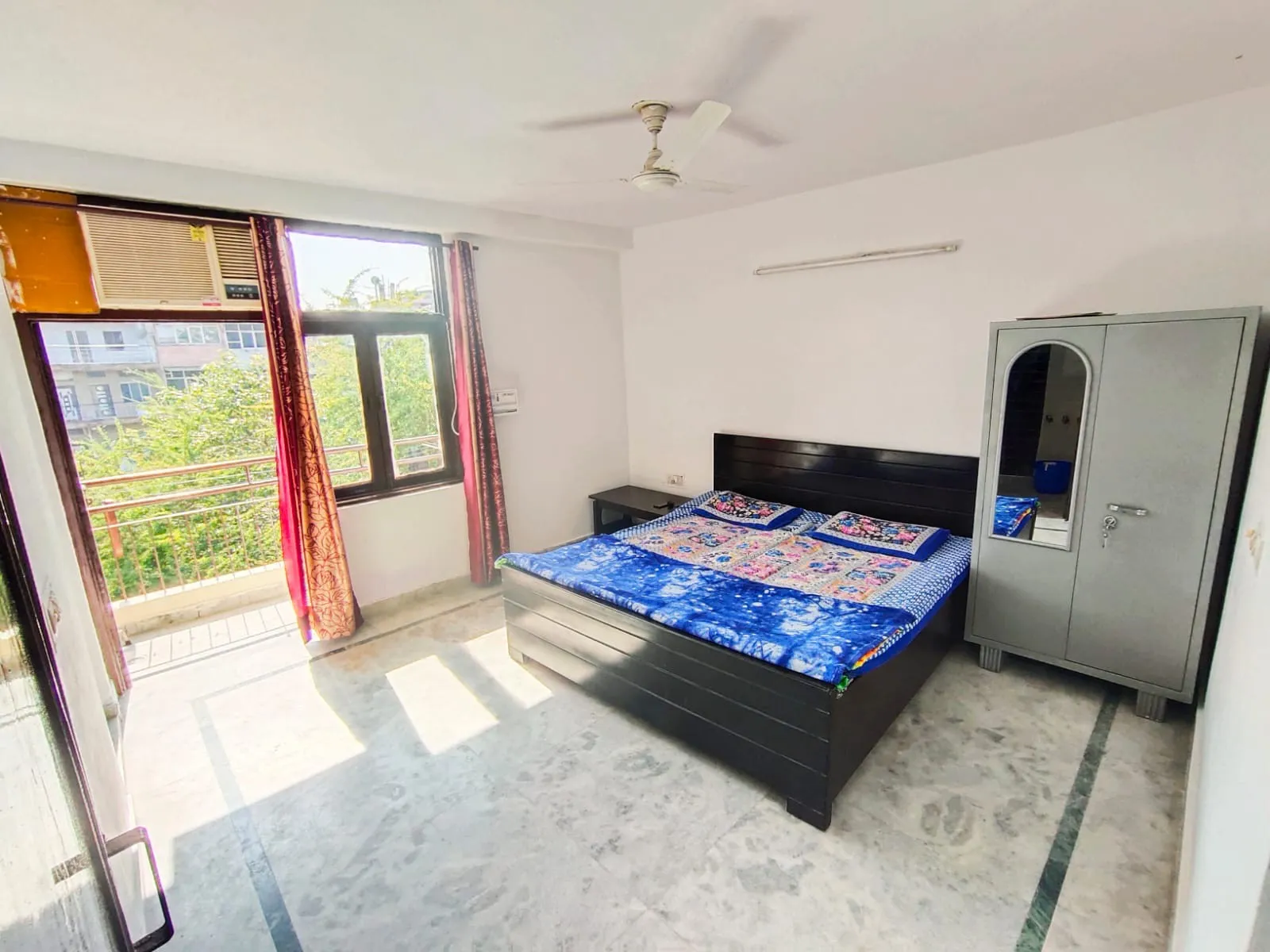 1Bhk fully furnished 4th top floor for rent in Giri Nagar Kalkaji 3