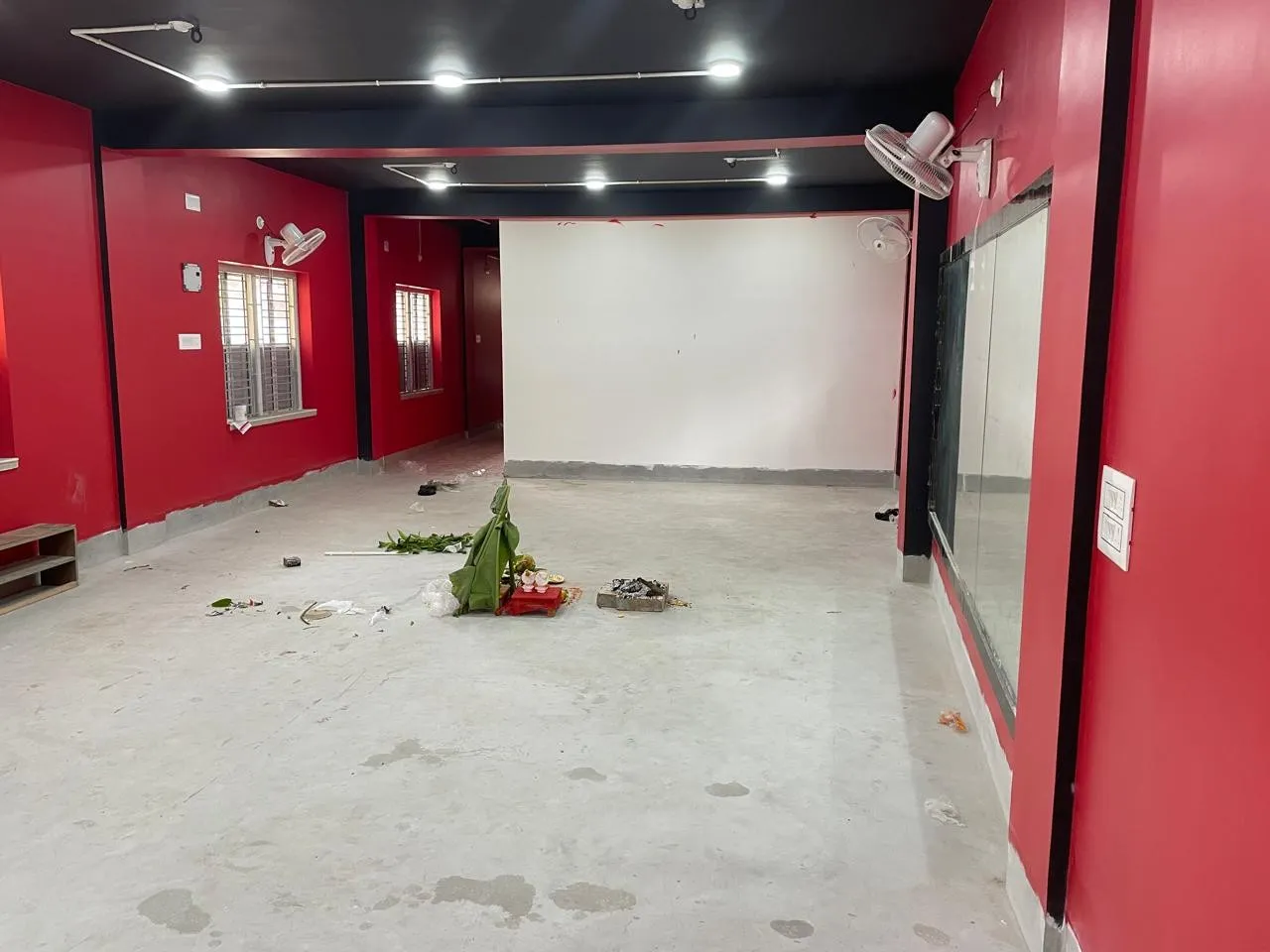1000 sqft vacant space available for multipurpose 3