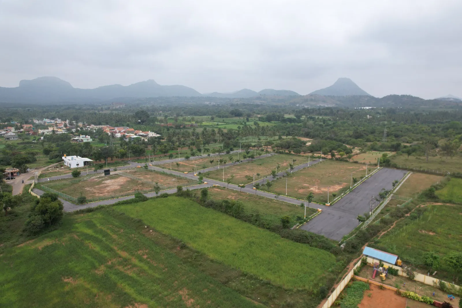 Oraiyan Sindoor City 2
