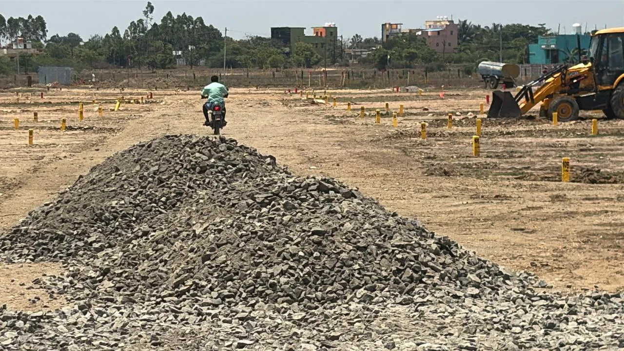 • Residential Dtcp&Rera Plots for sale in Darvesh Aero Garden at ThakkolamTown 3