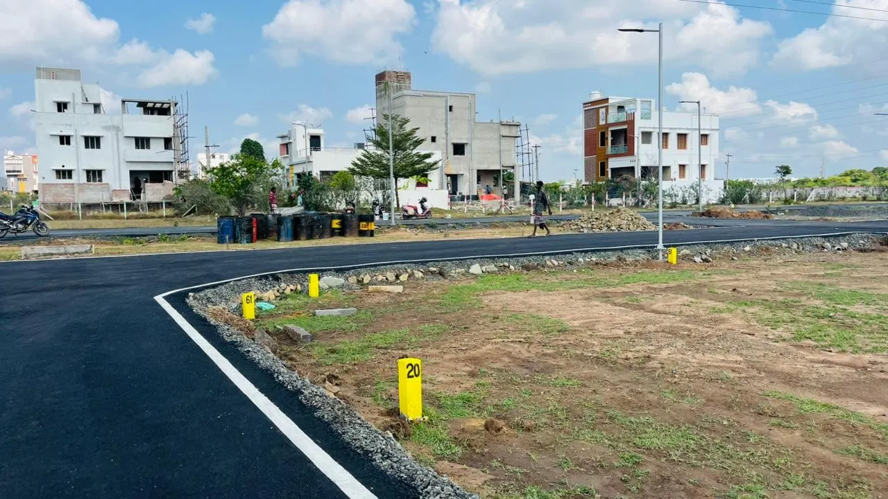 LAND SALES URAPPAKKAM , TAMBARAM , PERUNGALATHUR