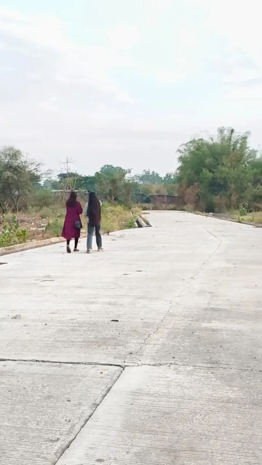 आज का सही निवेश, कल का सुनहरा भविष्य — अपना प्लॉट आज ही बुक करें। 2