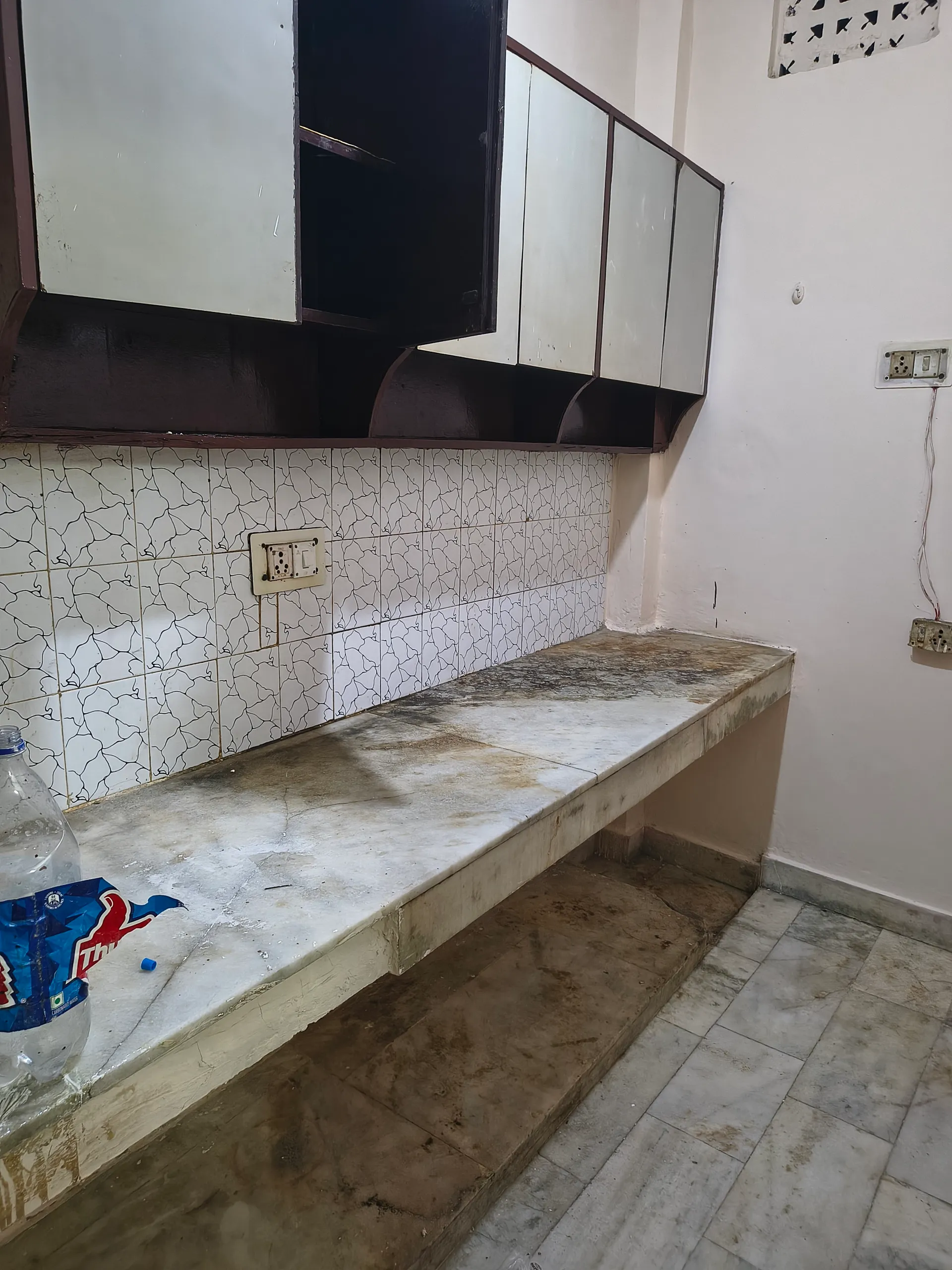 My 1bhk 2nd floor flat good location sale or rent 2
