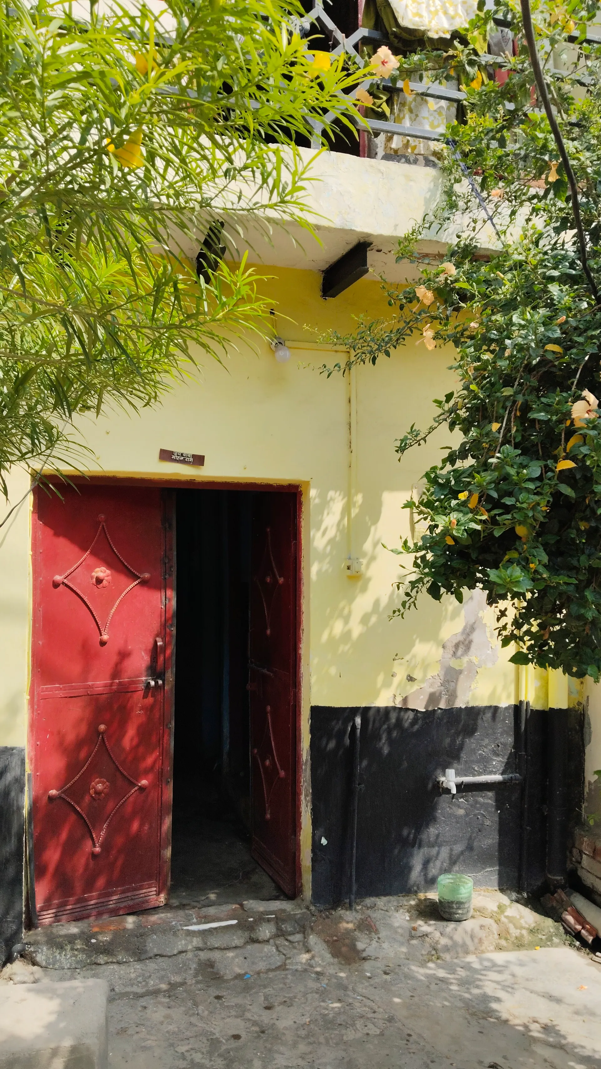 Independent 2-Room House for Sale on Modinagar Road 2