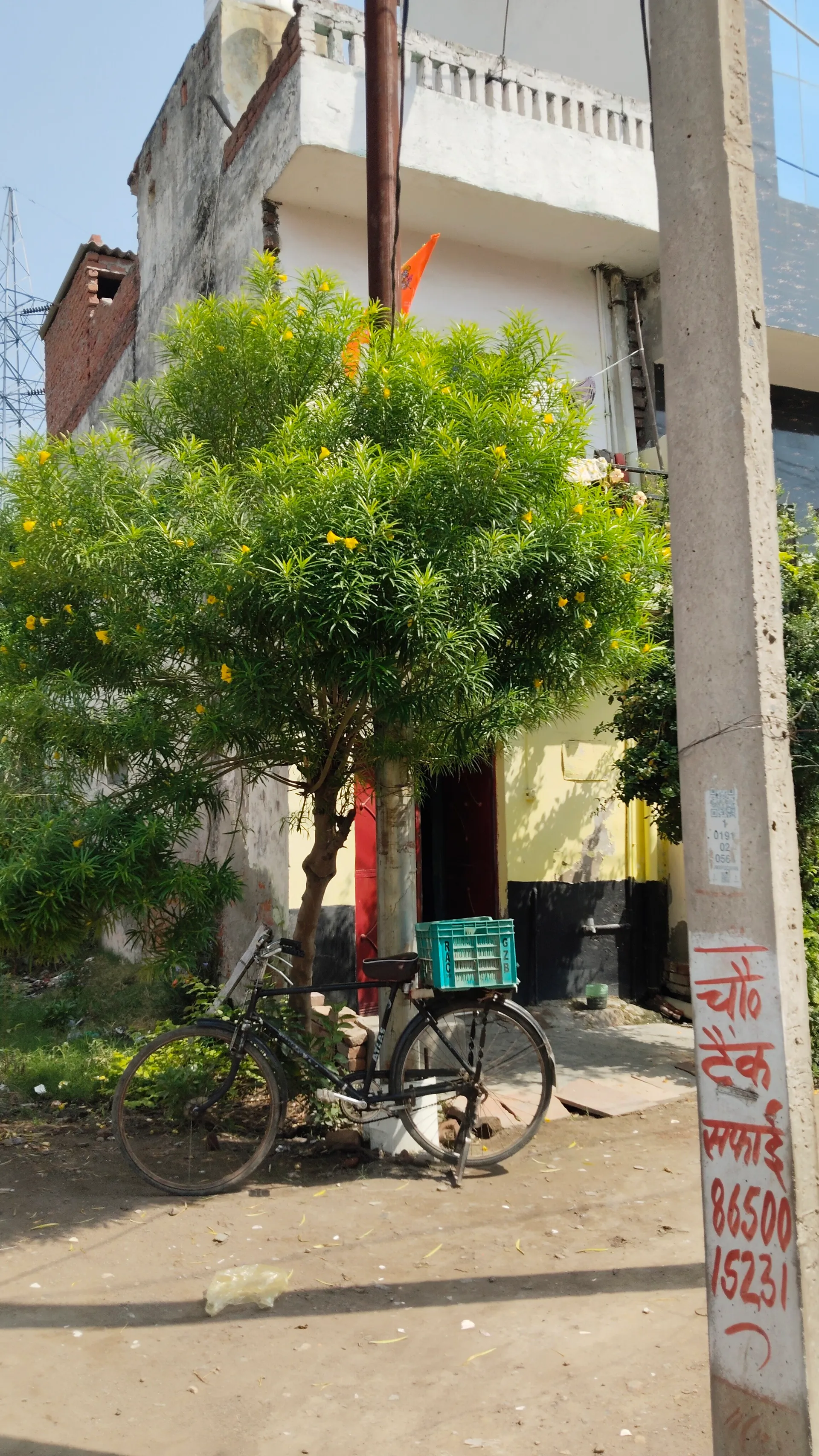 Independent 2-Room House for Sale on Modinagar Road 3