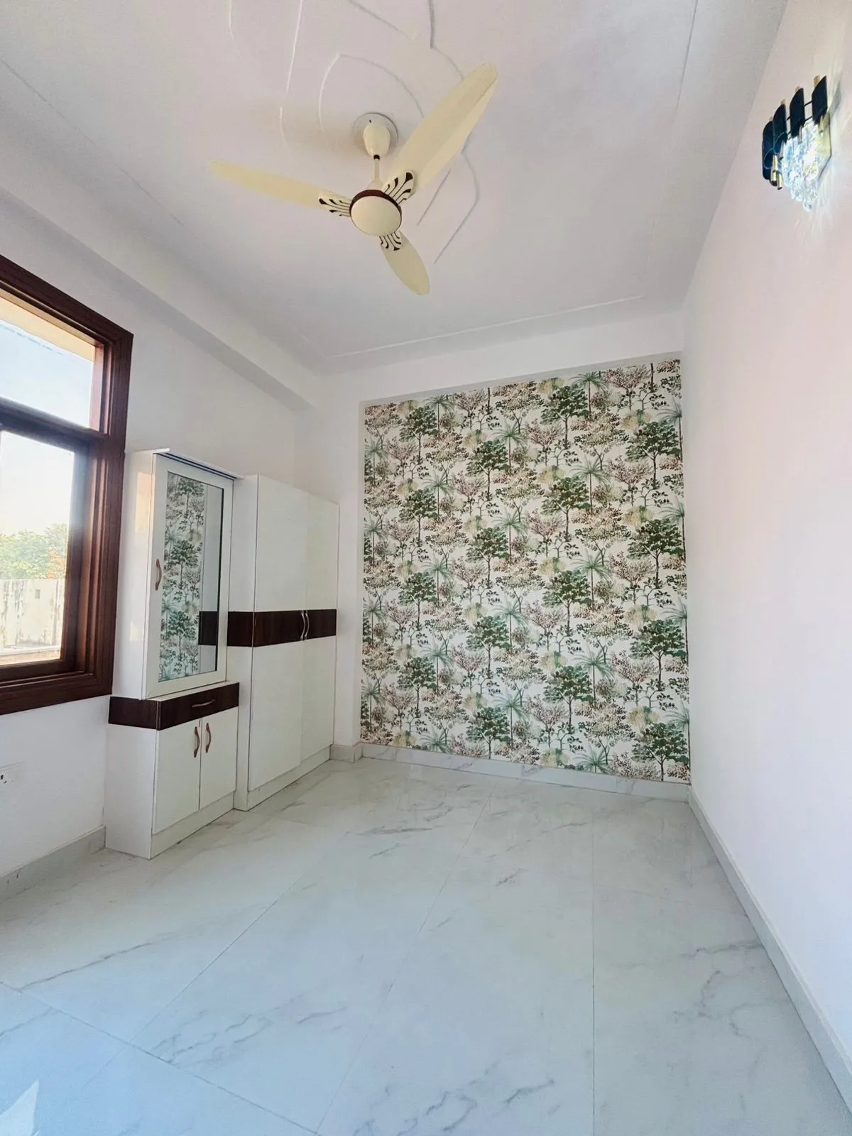 3BHK FLOOR SLF VED VIHAR