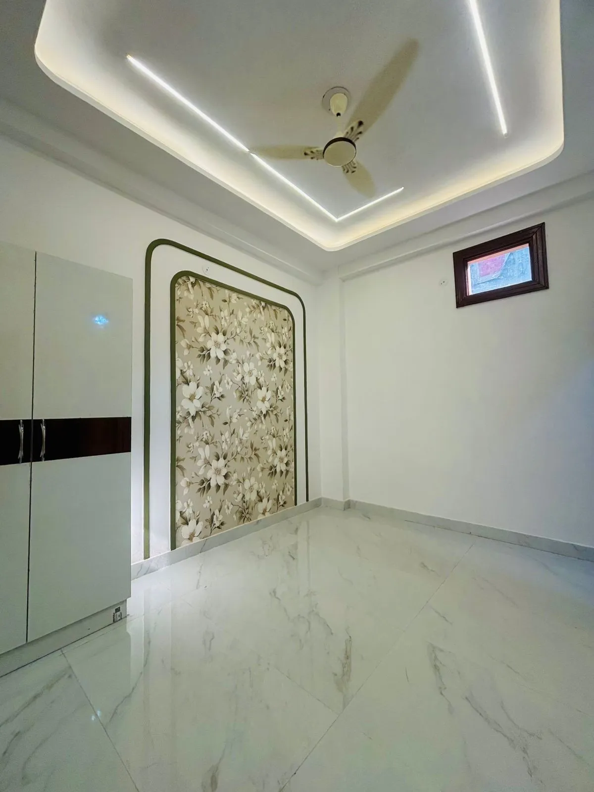 3BHK FLOOR SLF VED VIHAR